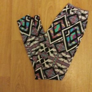 Lularoe Uniicorn leggings.